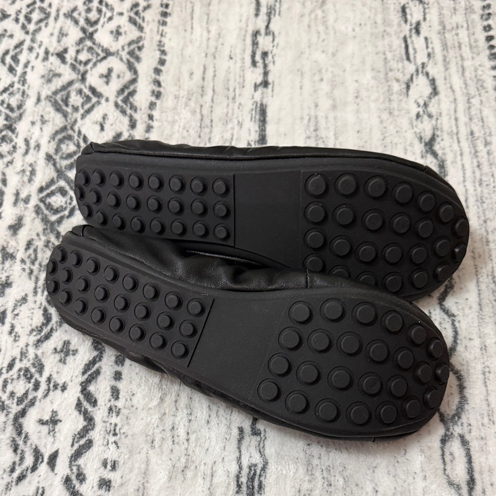 Me Too Black Leather Flats with Bow - Picture 2 of 2